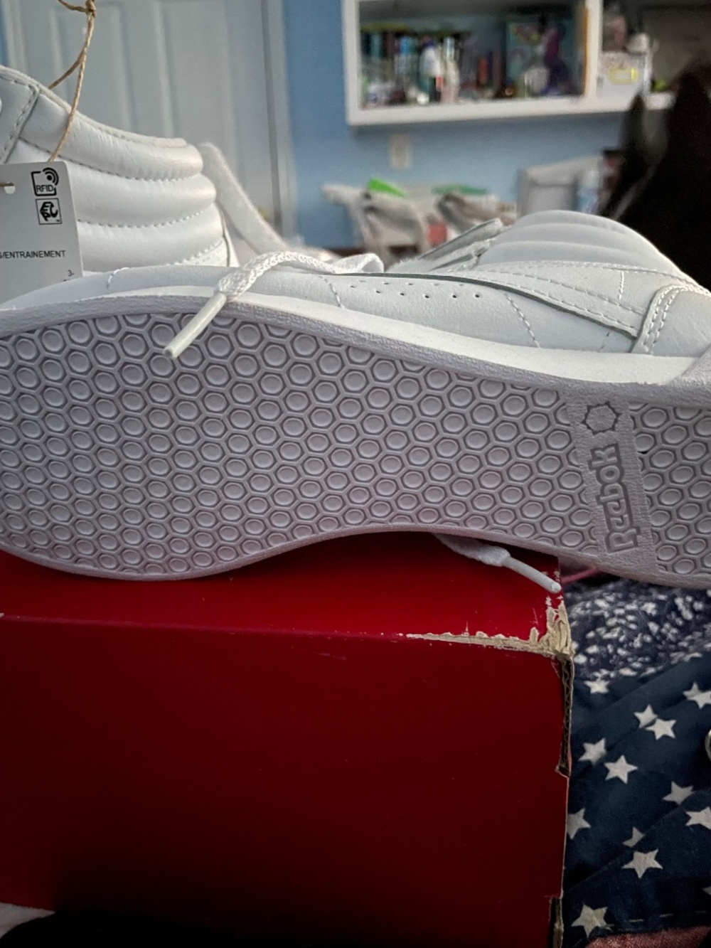 Brand New Ladies Reeboks - Picture 3 of 3